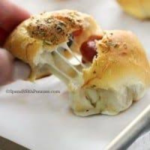 Freezer Friendly Homemade Pizza Pockets @ Live & Learn Centre